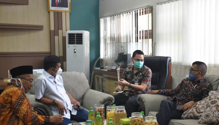 Dijamu Ardie, Rombongan DPRD DKI Jakarta Tak Diizinkan Berendam di Guci