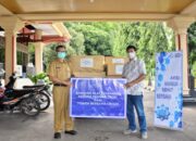 Tower Bersama Group Sumbang APD untuk Tenaga Medis di Kabupaten Tegal