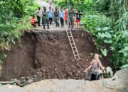 Jalan Penghubung 2 Desa di Sirampog Brebes Putus, TNI dan Warga Akan Bangun Jembatan Darurat