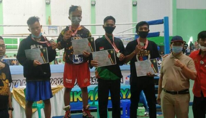 Petinju Brebes Gondol 3 Medali di Kejuaraan Tinju Walikota Cup Tasikmalaya