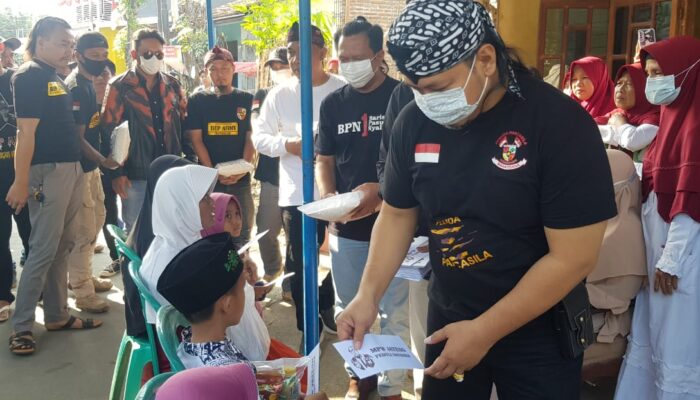 Pemuda Pancasila Jateng Santuni Anak Yatim dan Bagikan Beras di Kabupaten Tegal