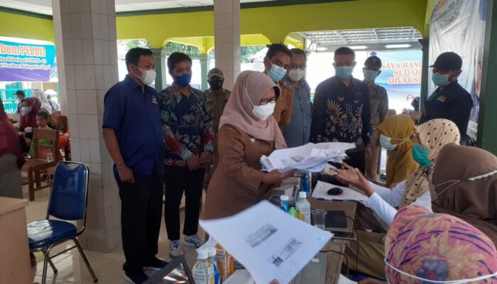 Partai Nasdem Gelar Vaksinasi di Desa Dukuhwaru, Bupati Tegal Mengapresiasi