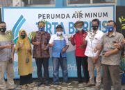 Perumda Air Minum Tirta Baribis Brebes Salurkan Bantuan 50 Ribu Bibit Pohon