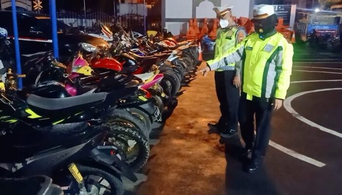 Satlantas Polres Brebes Sita Puluhan Motor Knalpot Brong