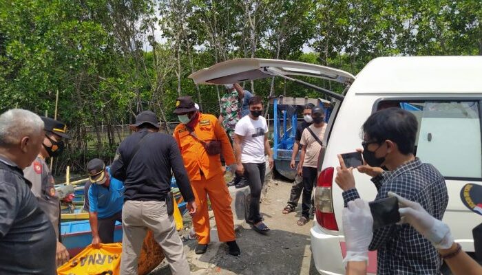 Hilang 5 Hari, Seorang Pria Ditemukan Tewas Tersangkut Bakau di Muara Sungai Pemali Brebes