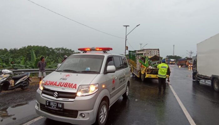 Truk Tabrak Elf di Pemalang, 5 Orang Tewas dan 3 Orang Luka-luka