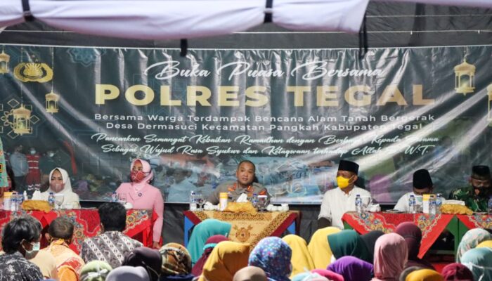 Ini Pesan Kapolres Tegal saat Buka Puasa Bersama Warga Terdampak Tanah Bergerak Desa Dermasuci