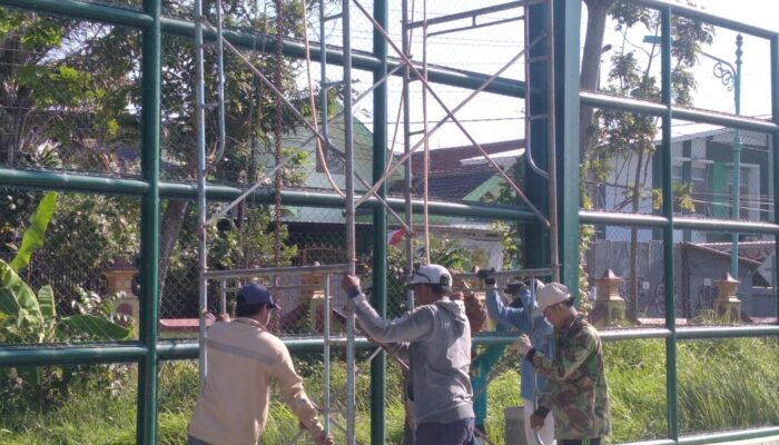 Waduh! Tidak Satupun Pekerja Proyek di GOR Memakai Alat Pelindung Diri