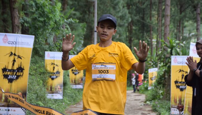 Adi Pelari Asal Blora Juarai Guci Jungle Run 2022