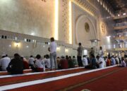 Buat Cowok! Ini yang Harus Dilakukan sebelum Melaksanakan Salat Jum’at