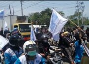 Tuntut Kenaikan Upah, Ratusan Pekerja Gelar Aksi Demo di Kantor Disperinaker Brebes