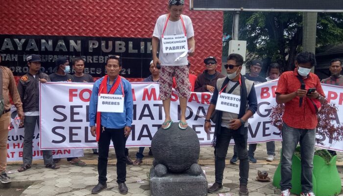 Dinilai Gagal Pimpin DPMPTSP Brebes, Aktivis Tuntut Kepala Dinas Mundur