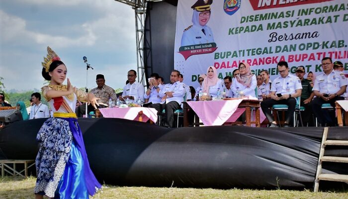 Tilik Desa Wringinjenggot, Bupati Umi Kenalkan Gerakan Rames Saceting