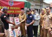 Pj Bupati Tegal Salurkan Bantuan ke Warga Margasari Terdampak Banjir