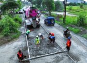 Realisasi Pekerjaan Rigid Beton Ruas Jalan Semboja-Randusari 70,8 Persen