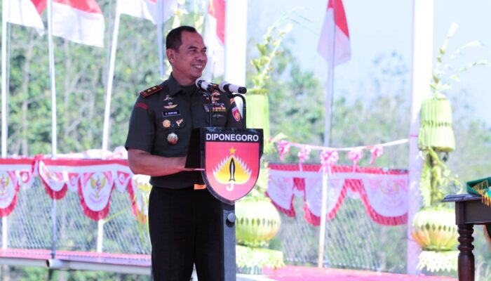 Pangdam IV Diponegoro Resmikan Jembatan Merah Putih