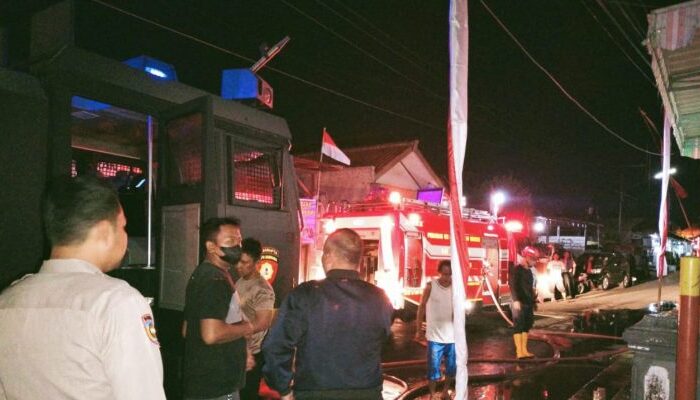 Gudang Bakso di Pasarbatang Brebes Terbakar, Kerugian Capai 50 Juta