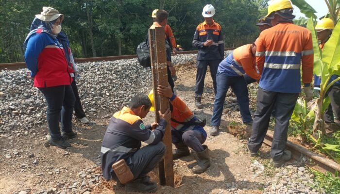 KAI Ingatkan Masyarakat Tidak Membuka Kembali Perlintasan Liar yang Ditutup