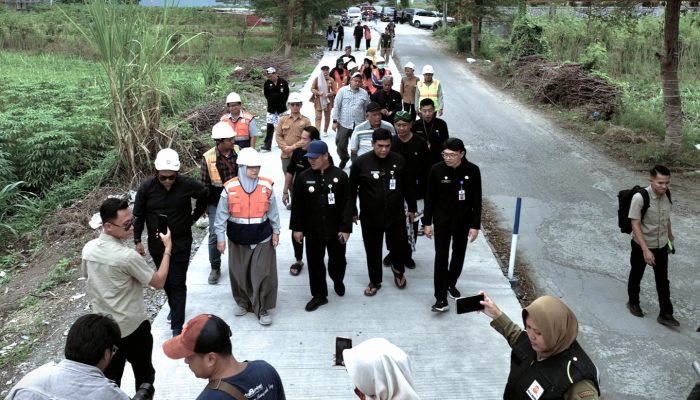 Ischak-Kholid Tinjau Sembilan Lokasi Pekerjaan Infrastruktur