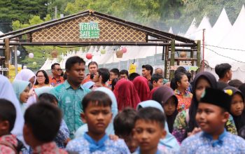 12.000 Tusuk Sate Dibagikan Gratis di Festival Sate Tegal 2025