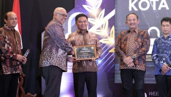 Pemkab Tegal Raih Predikat Informatif KIP Award 2025