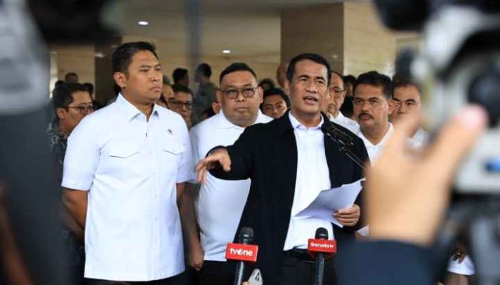 Mentan Amran Tegaskan Bantuan Pemerintah dan Kementan Peduli Itu Berbeda