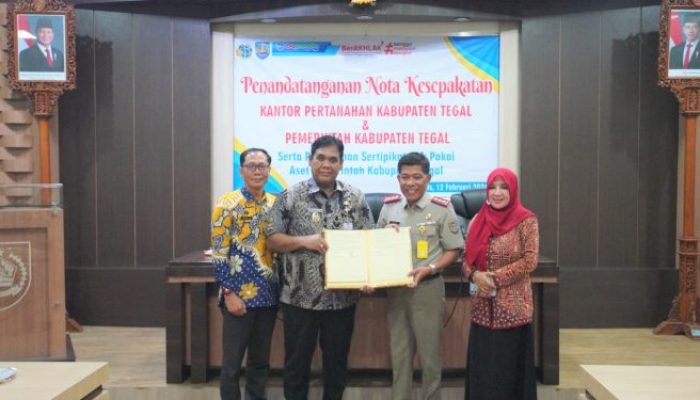 Jalin MoU dengan Kantor Pertanahan, Pemkab Tegal Terima 183 Sertifikat Hak Pakai Aset Daerah