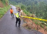 Patroli Antisipasi Bencana, Polsek Paninggaran Temukan Titik Longsor di Jalur Desa Werdi