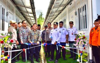 353 Huntara Diserahkan, Bupati Tegal Dorong Percepatan Hunian Tetap bagi Warga Terdampak