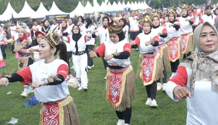 Semarak Slawi Ageng Expo, Ribuan Peserta Antusias Ikuti Senam Bersama