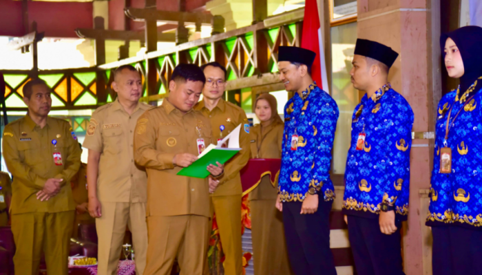 293 PNS Dilantik, Bupati Tegal Tekankan ASN Adaptif dan Berorientasi Pelayanan