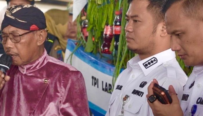 Larung Sedekah Laut TPI Larangan, Tradisi Syukur Nelayan yang Terus Dilestarikan