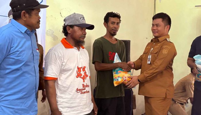 Pemkab Tegal Perkuat Jaring Pengaman Sosial Nelayan Lewat Program Beras Paceklik