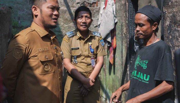 Bupati Tegal Tinjau Lokasi Kebakaran, Pastikan Rumah Korban Diperbaiki