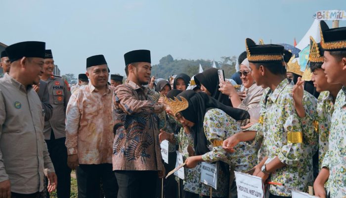 Bupati Tegal Buka Pekan Madaris XXVI, Tegaskan Madrasah Diniyah Mitra Strategis Bentuk Karakter Santri