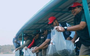 Bupati Tegal Apresiasi Tebar 30 Ribu Benih Ikan Nila di Waduk Cacaban