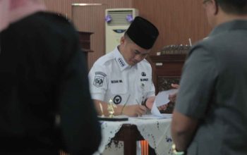 Pendapatan dan Belanja Turun, Bupati Tegal Pastikan Layanan Publik Tetap Terjaga di APBD-P 2026