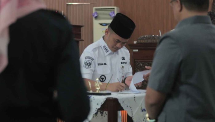 Pendapatan dan Belanja Turun, Bupati Tegal Pastikan Layanan Publik Tetap Terjaga di APBD-P 2026