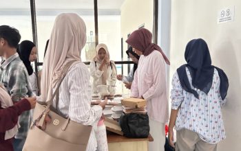 Belajar Bisnis dari Praktik Nyata, Mahasiswa S1 Manajemen TMU Hadirkan HIMMAFES MART